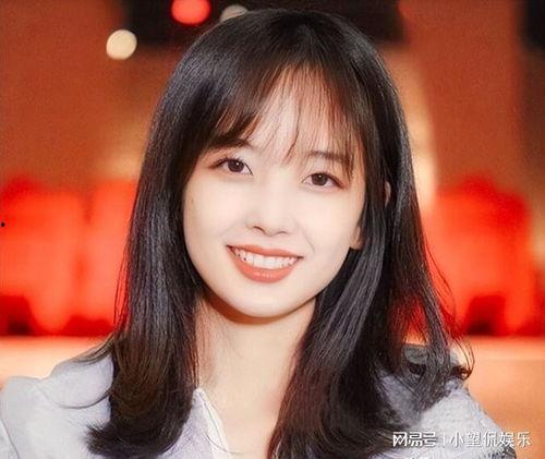 娱乐大爆料谭谈是谁啊,揭秘娱乐大爆料背后的神秘人物