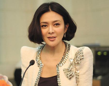 娱乐圈爆料关之琳,揭秘不为人知的幕后故事  第1张