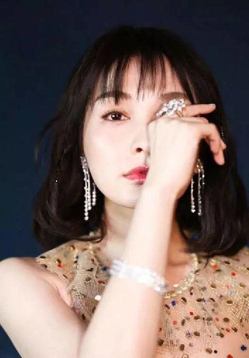 白鹿最新娱乐爆料微博,揭秘明星幕后故事