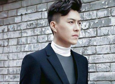 娱乐大爆料靳东是谁呀,揭秘靳东的星光之路  第2张