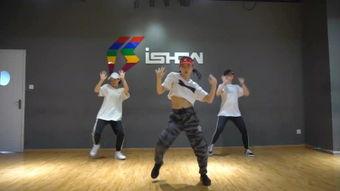 精舞门在线观看完整版,舞动青春，热血沸腾的舞蹈传奇  第3张